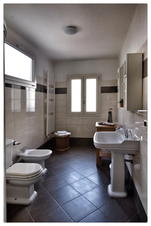 La Casa Sul Molo Bed and Breakfast Βιαρέτζιο Εξωτερικό φωτογραφία